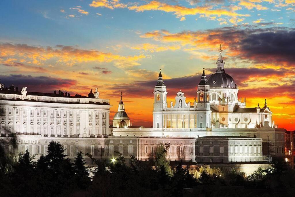 Piso De Lujo En Madrid Centro La Dolce Vita ภายนอก รูปภาพ